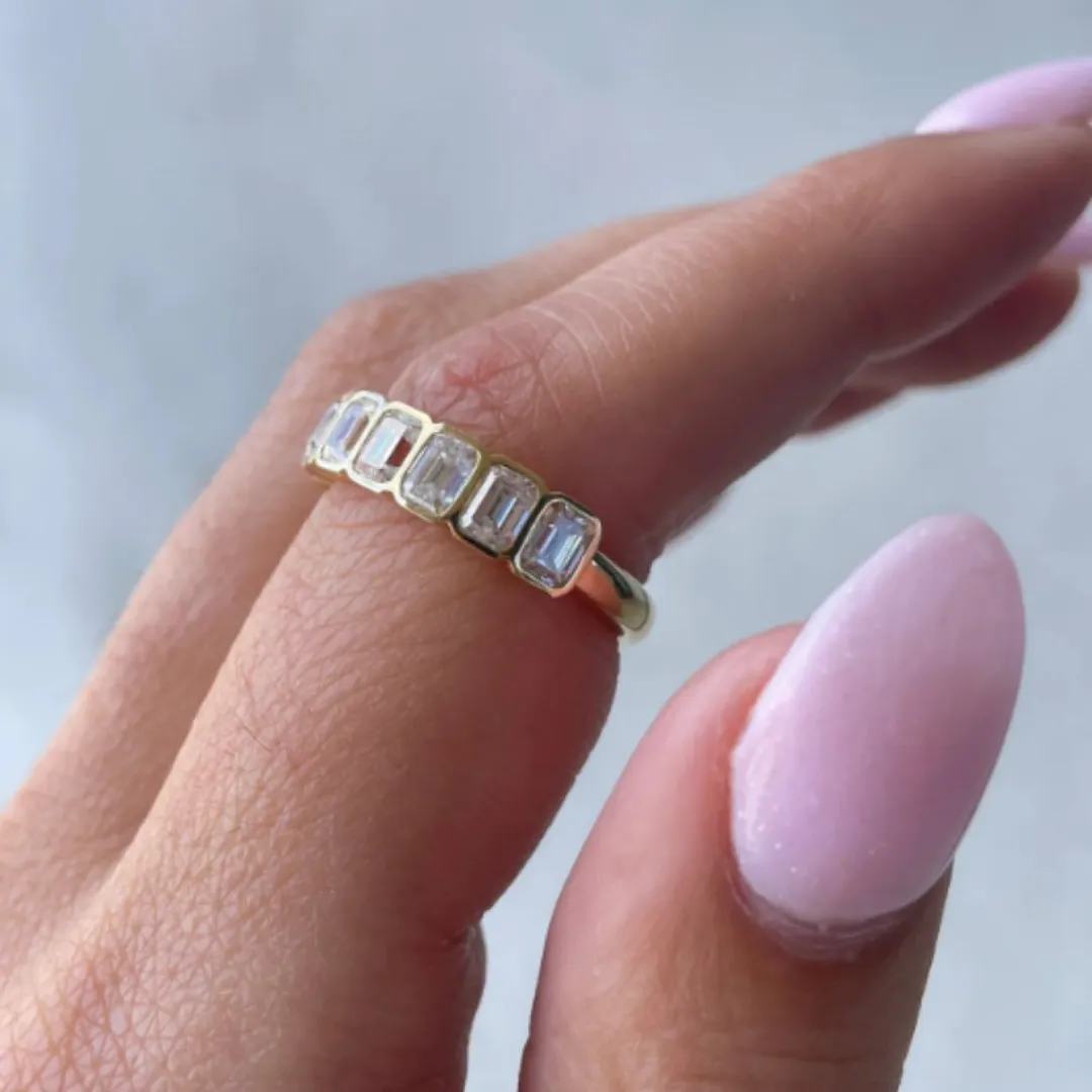 /public/photos/live/Emerald Cut Moissanite Wedding Set Half Eternity Band 544 (2).webp